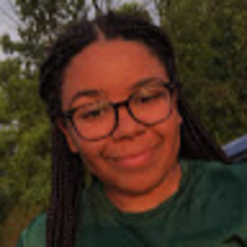 Meet your Posher, Kiaira